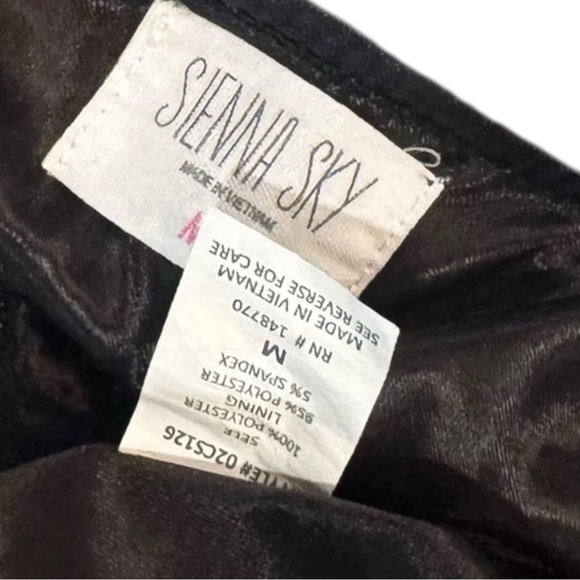 Sienna Sky Black and White A-Line Skirt - Picture 4 of 4